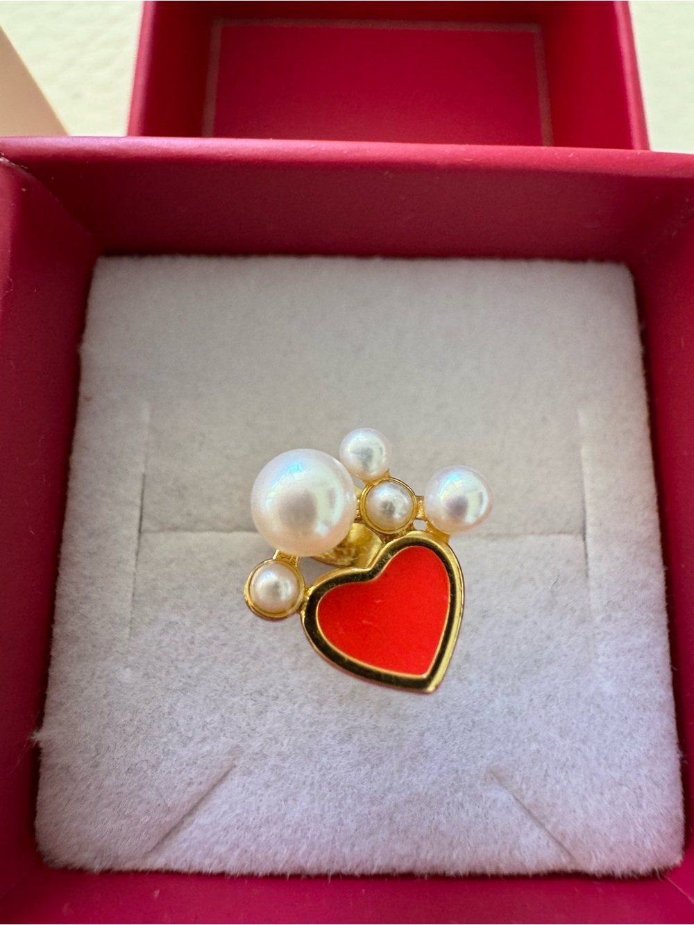 NIB Lulu Single Gold Heart Earring with Red Enamel & Faux Pearl Accent - Picture 2 of 6
